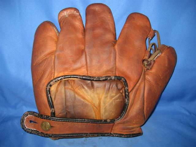 Pete Donohue Goldsmith Back